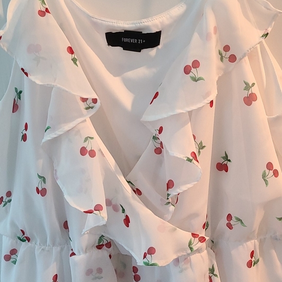 🍒Feminine Forever 21 Cherry Chiffon Dress 👗 - Picture 11 of 13